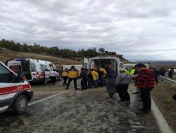 Mut'ta otobüs kazası 8 yaralı